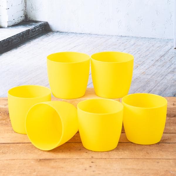 4.5 inch (11 cm) Ronda No. 1110 Round Plastic Planter (Set of 6)(Yellow)