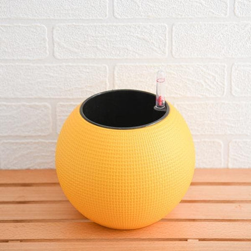 4.9 inch (12 cm) gw 01 self watering round plastic planter (yellow) 