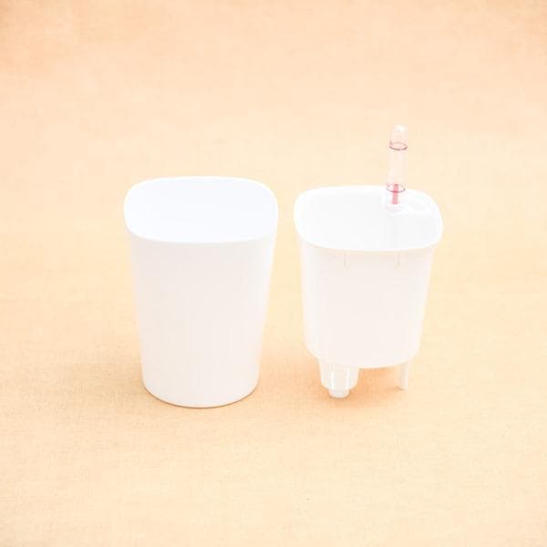 4 inch (10 cm) gw 03 self watering round plastic planter (white) (set of 3) 