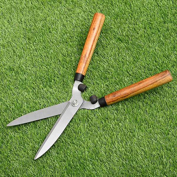 hedge shear with wooden handle no. mmi 