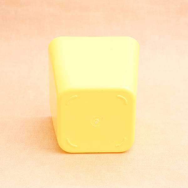 5.5 inch (14 cm) square plastic planter with rounded edges (yellow) (set of 6) 